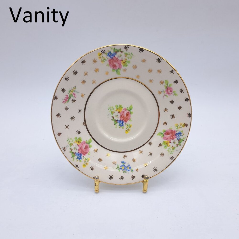HK Tunstall Vanity Orphan Saucer